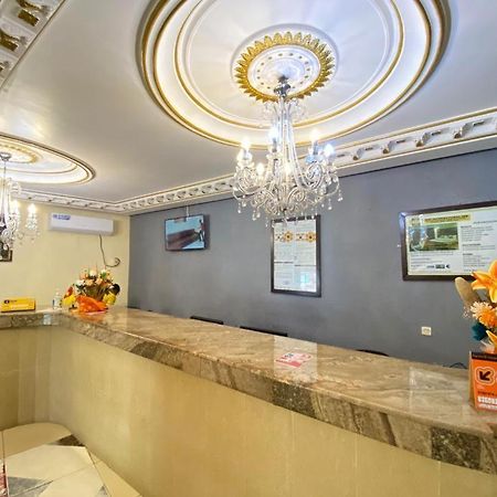 Fini Hotel Bobende Limbe Dış mekan fotoğraf