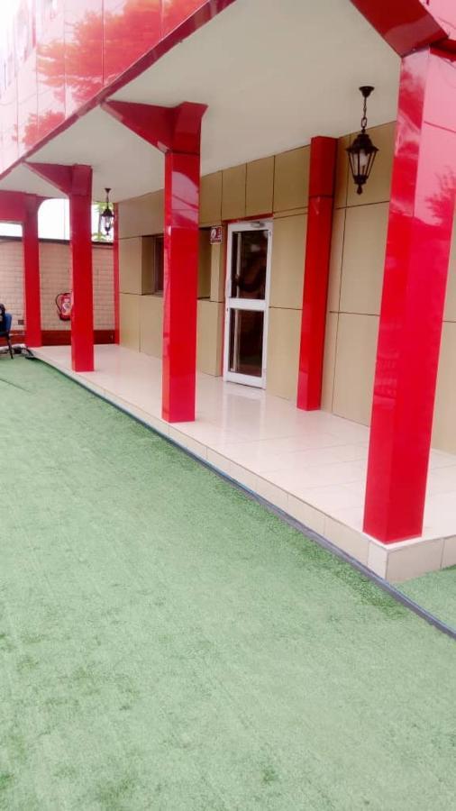 Fini Hotel Bobende Limbe Dış mekan fotoğraf