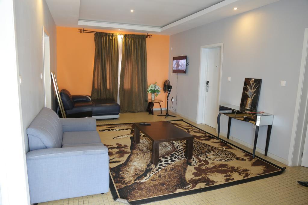 Fini Hotel Bobende Limbe Dış mekan fotoğraf